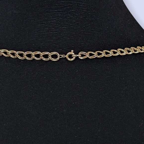 (2/$20) V. Red Tassel Pendant Necklace - Picture 3 of 6